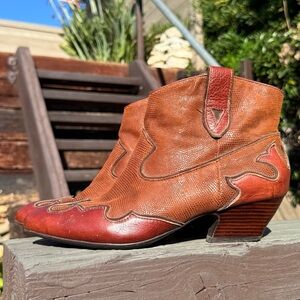 Isola Odin western leather ankle boots